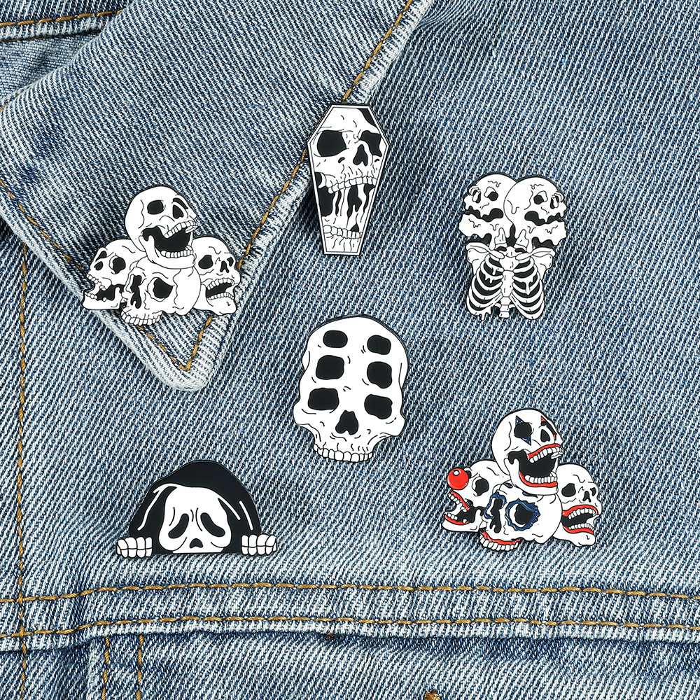 Terror Skull Punk Alloy brooch Cute Anime Movies Games Hard Enamel Pins Collect Metal Cartoon Brooch Backpack Hat Bag Collar Lapel Badges, Color #1
Terror Skull Punk Alloy brooch Cute Anime Movies Games Hard Enamel Pins Collect Metal Cartoon Brooch Backpack Hat Bag Collar Lapel Badges, Color #1