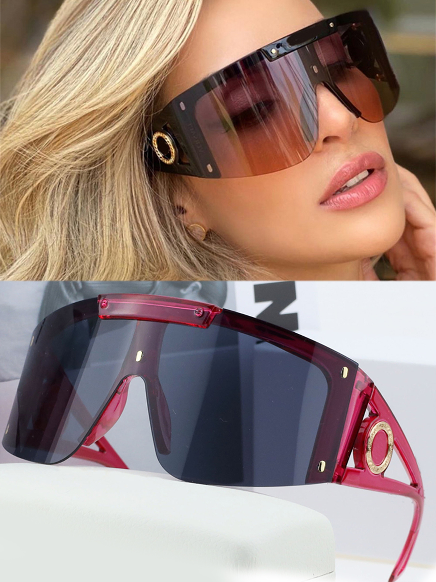 Luxury Designer Sunglasses Men Women High Quality Eyeglasses Outdoor Windproof Eyewear PC Frame Fashion Classic Lady Sun Glasses Mirrors girls S2K
Luxury Designer Sunglasses Men Women High Quality Eyeglasses Outdoor Windproof Eyewear PC Frame Fashion Classic Lady Sun Glasses Mirrors girls S2K