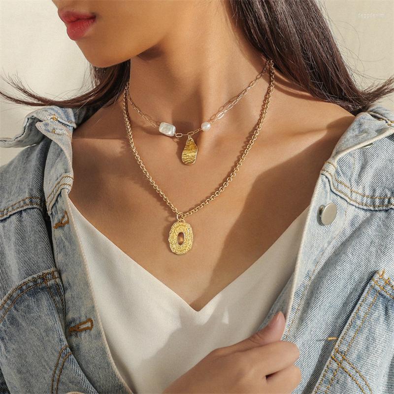 Pendant Necklaces WeSparking EMO Gold Plated Double Layers Hollow Geometry Necklace Pearl Clavicle Chain For Women
Pendant Necklaces WeSparking EMO Gold Plated Double Layers Hollow Geometry Necklace Pearl Clavicle Chain For Women