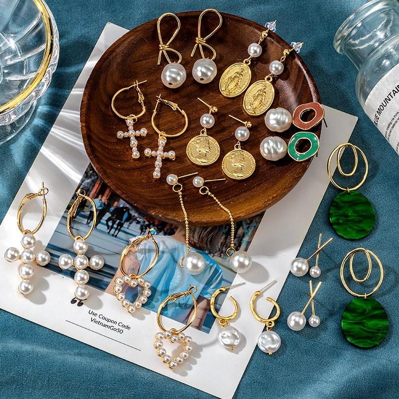 Dangle Earrings & Chandelier Fashion Gold Hoop Drop For Women Vintage Pearl Round Earring Circle Bohemia 2023 Trend Female JewelryDangle
Dangle Earrings & Chandelier Fashion Gold Hoop Drop For Women Vintage Pearl Round Earring Circle Bohemia 2023 Trend Female JewelryDangle