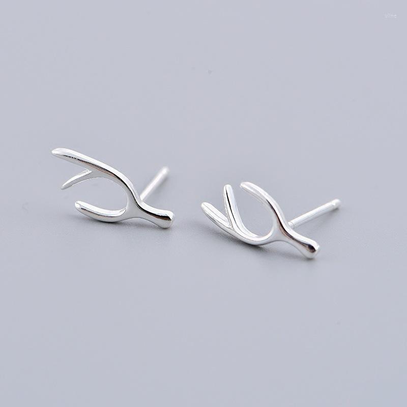 Stud Earrings Korean Version Of Sen's Sweet Christmas Elk Copper Silver-plated Antler Female
Stud Earrings Korean Version Of Sen's Sweet Christmas Elk Copper Silver-plated Antler Female