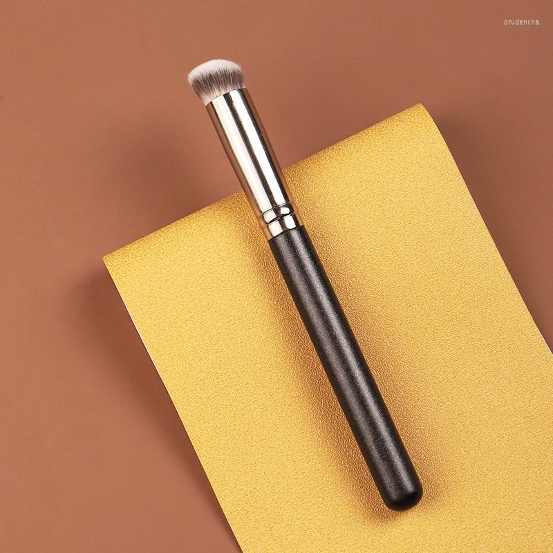 Makeup Brushes 1PC Professional Metal Handle Round Tilt Flat Head Powder Foundation Make Up Brush Drop
Makeup Brushes 1PC Professional Metal Handle Round Tilt Flat Head Powder Foundation Make Up Brush Drop