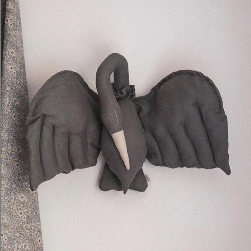 Wall Decor INS Nordic Style Goose Duck Stuffed Doll Soft Animal Ballet Swan Wall Art Hanging Toy Kids Room Decoration Pography Props 230317
Wall Decor INS Nordic Style Goose Duck Stuffed Doll Soft Animal Ballet Swan Wall Art Hanging Toy Kids Room Decoration Pography Props 230317