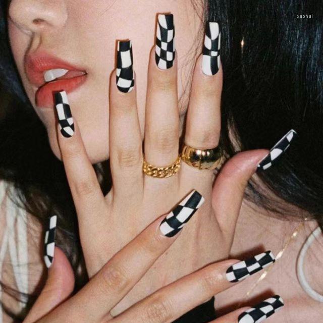 False Nails Long Coffin Shape Black And White Checkerboard Designs Artificial Fingernails, Picture shown 
False Nails Long Coffin Shape Black And White Checkerboard Designs Artificial Fingernails, Picture shown