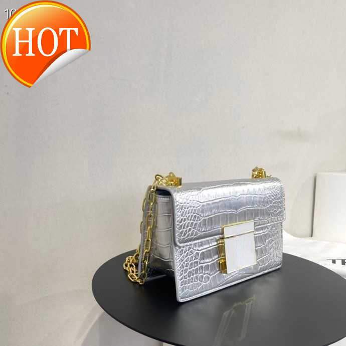 Luxury Brand Designer Bags Handbag Shoulder Crossbody Bag Tote bag 2023 New Classic Print Mature Fashion Stitching Color Light Messenger bags Factory direct sales, Color 15 size24x15x9cm
Luxury Brand Designer Bags Handbag Shoulder Crossbody Bag Tote bag 2023 New Classic Print Mature Fashion Stitching Color Light Messenger bags Factory direct sales, Color 15 size24x15x9cm