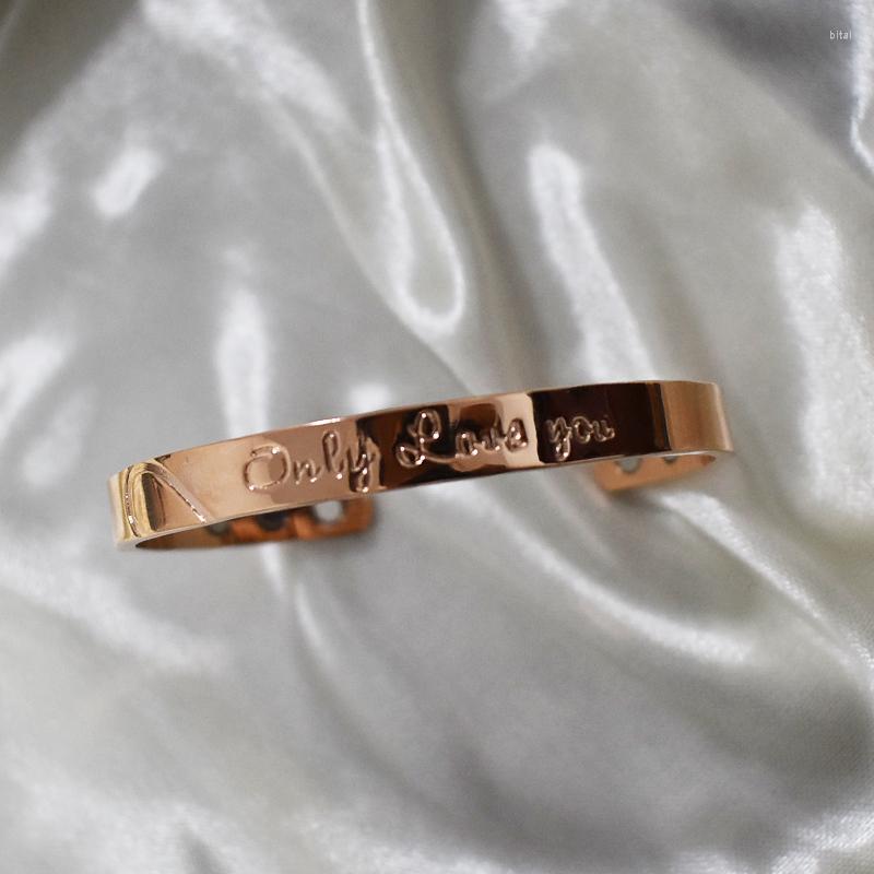 Bangle Fashion Health Women Bracelet Retro Lettering "Only Love You" Magnetic Copper Bracelets For Men Jewelry Gift
Bangle Fashion Health Women Bracelet Retro Lettering "Only Love You" Magnetic Copper Bracelets For Men Jewelry Gift