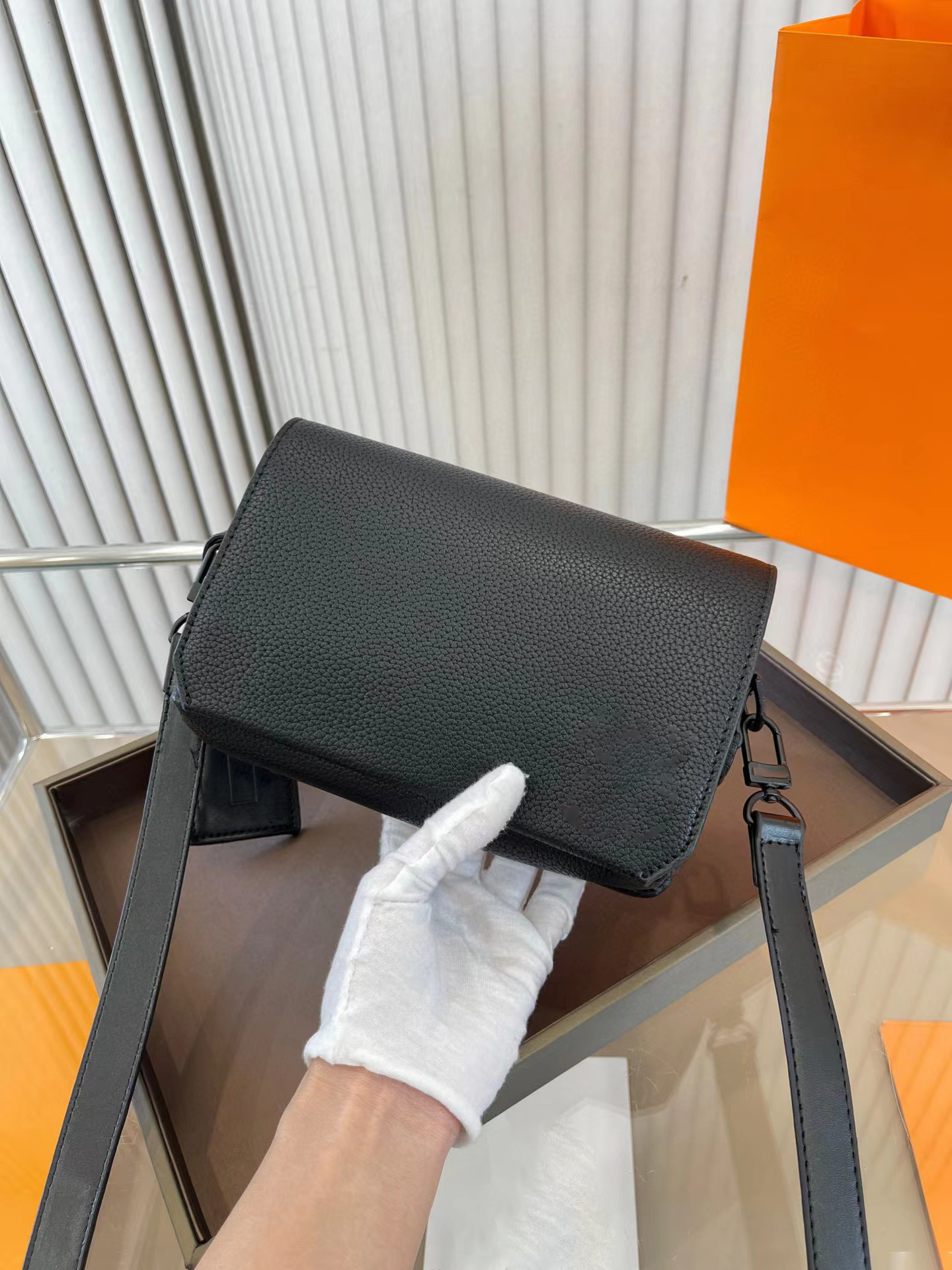 High Quality designer bag backpack bags the tote bag tote bag Fashion Classic bag handbag Women Leather Handbags 654874, Black
High Quality designer bag backpack bags the tote bag tote bag Fashion Classic bag handbag Women Leather Handbags 654874, Black