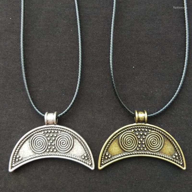 Pendant Necklaces Fashion For Men Wonmen Lunula Jewelry Women Necklace Old Viking Protection Moon Talisman Amulet
Pendant Necklaces Fashion For Men Wonmen Lunula Jewelry Women Necklace Old Viking Protection Moon Talisman Amulet