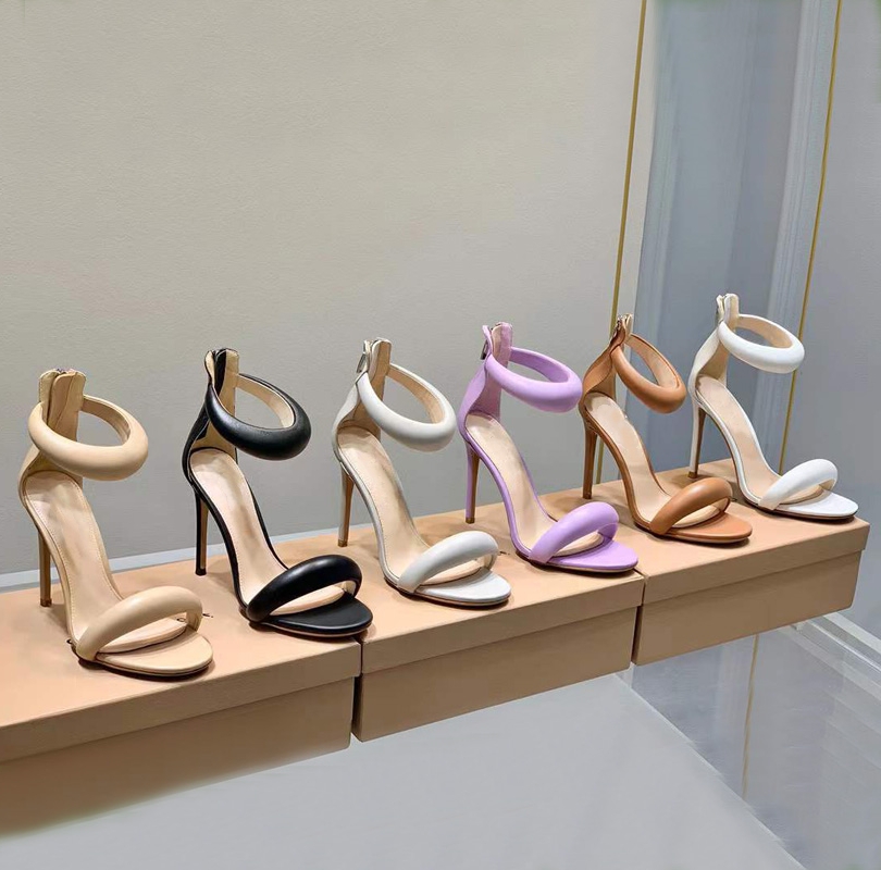 Gianvit sandals leather high heel fashion 10.5cm dress shoes ladies summer luxury designer sandals black footband high heel back zip shoes, Gold
Gianvit sandals leather high heel fashion 10.5cm dress shoes ladies summer luxury designer sandals black footband high heel back zip shoes, Gold