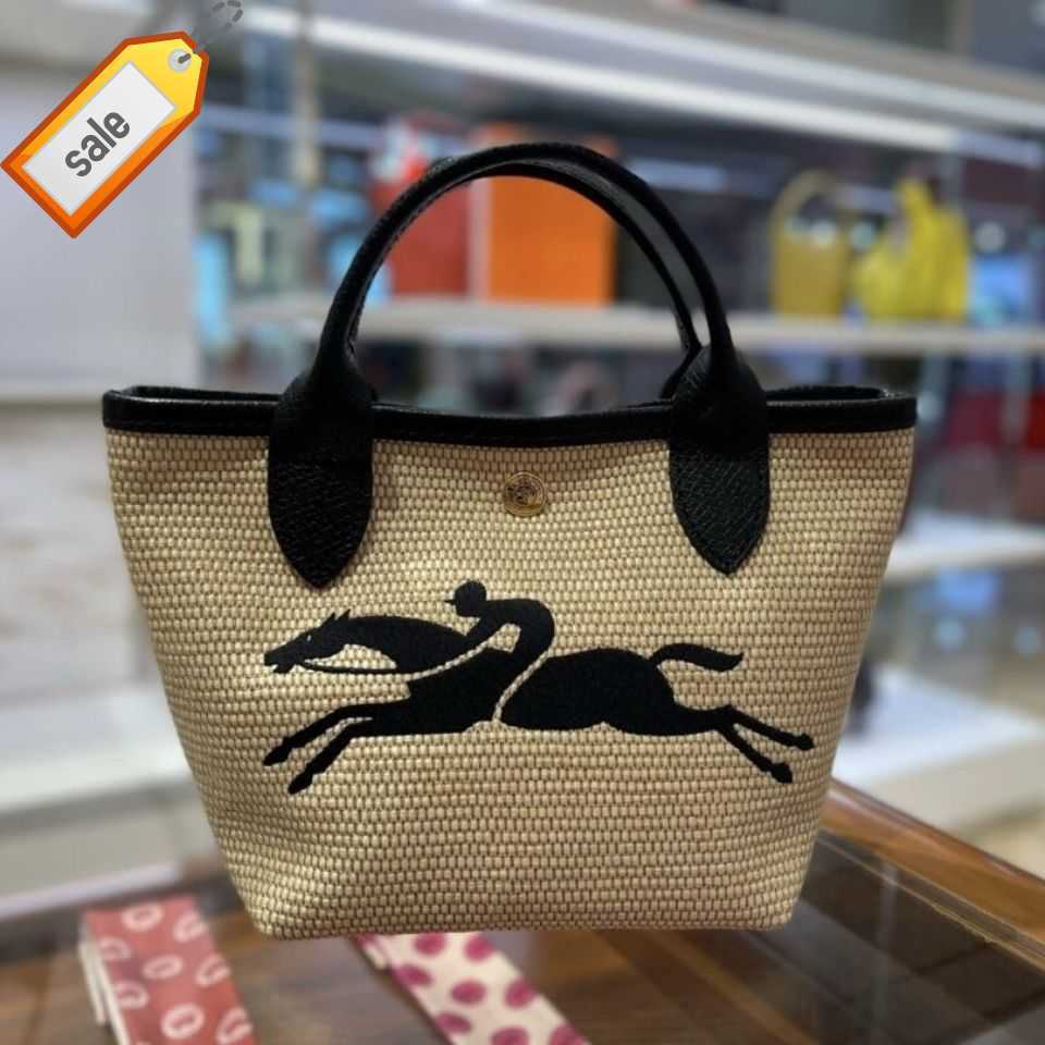 Luxurys Brand Designer Tote Bag Single Shoulder Bags Crossbody Bag Tote 2023 Women's New Fashion Texture Woven Handbags Factory Direct Sales, Black
Luxurys Brand Designer Tote Bag Single Shoulder Bags Crossbody Bag Tote 2023 Women's New Fashion Texture Woven Handbags Factory Direct Sales, Black