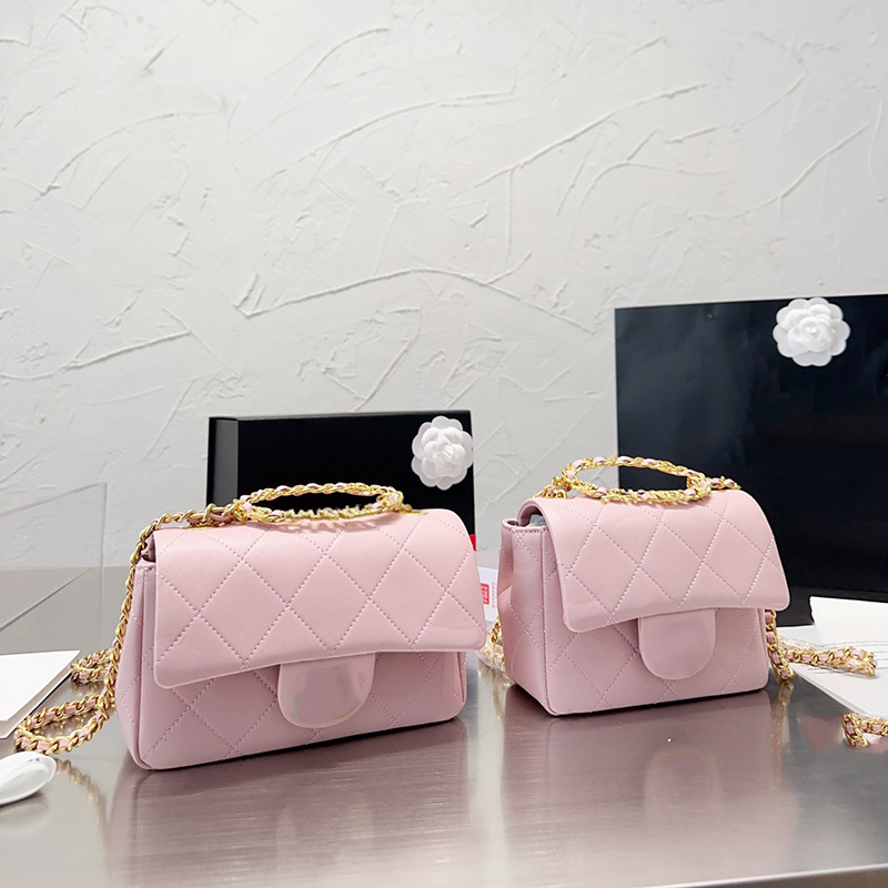 Womens Designer Oval Bracelet Handle Tote Bags With Strass Letter Classic Mini Flap Quilted Sqaure Purse GHW Crossbody Shoulder Handbags Cosmetic Case 17CM/20CM, Box
Womens Designer Oval Bracelet Handle Tote Bags With Strass Letter Classic Mini Flap Quilted Sqaure Purse GHW Crossbody Shoulder Handbags Cosmetic Case 17CM/20CM, Box