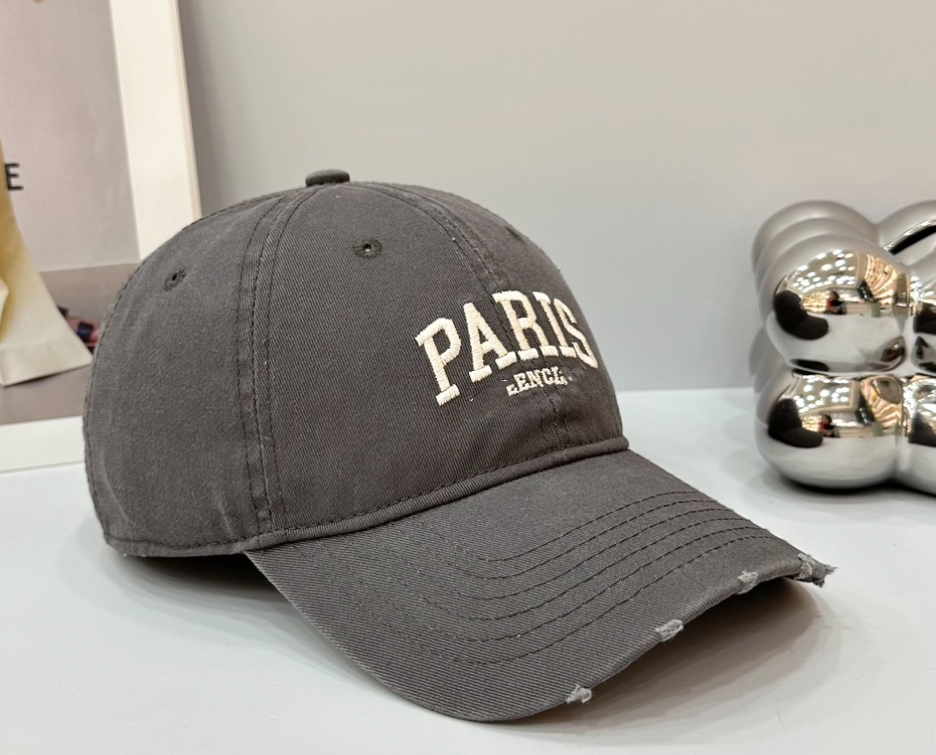 European Men's and Women's Outdoor Letter Embroidery Sun-Proof Baseball Cap Women's Sun-Proof Cotton Peaked Caps, Aspic
European Men's and Women's Outdoor Letter Embroidery Sun-Proof Baseball Cap Women's Sun-Proof Cotton Peaked Caps, Aspic