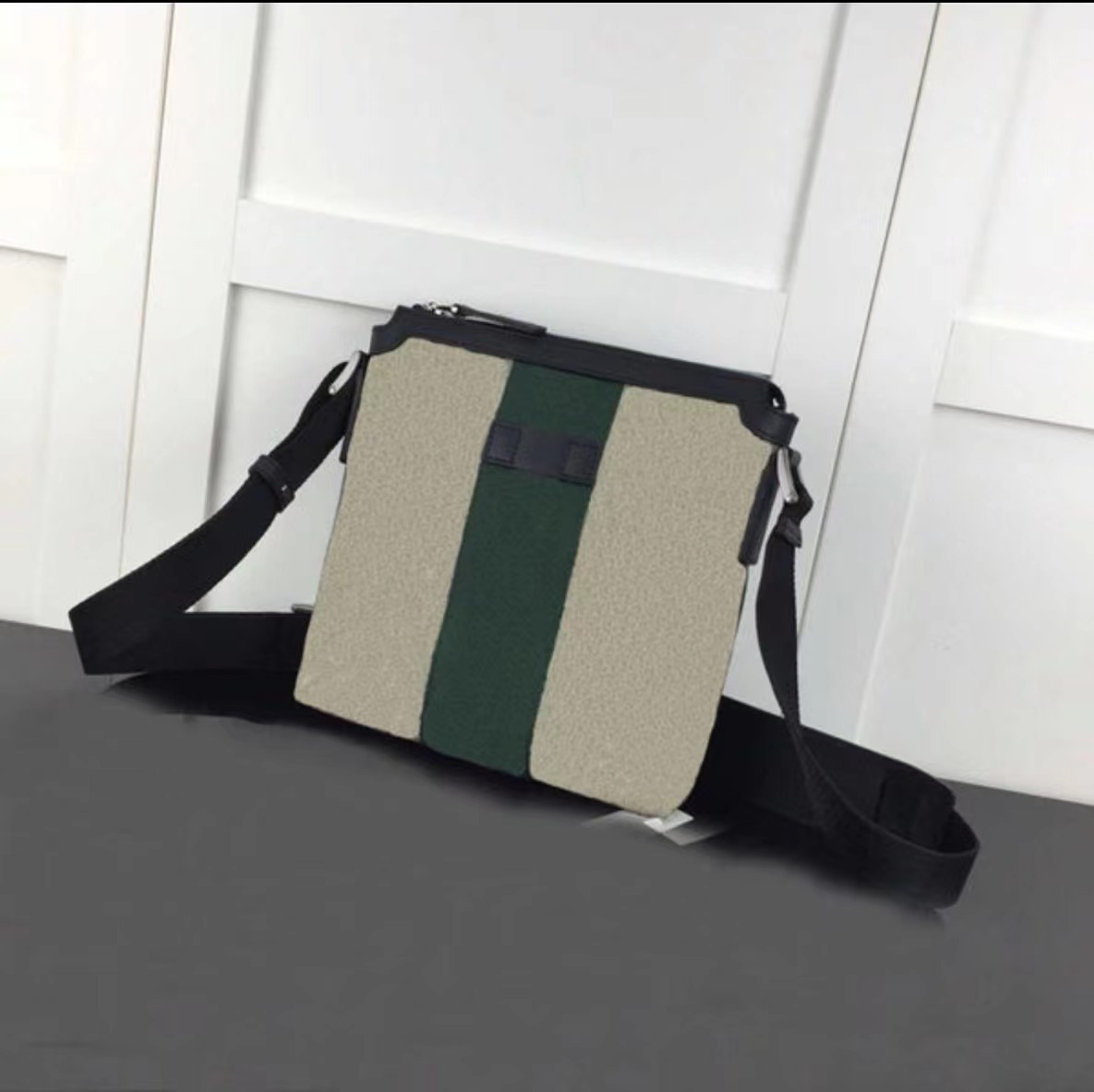 Vintage Crossbody Bag for Men - Multicolor, Classic Style with Free Shipping - Perfect for Outings., Black
Vintage Crossbody Bag for Men - Multicolor, Classic Style with Free Shipping - Perfect for Outings., Black
