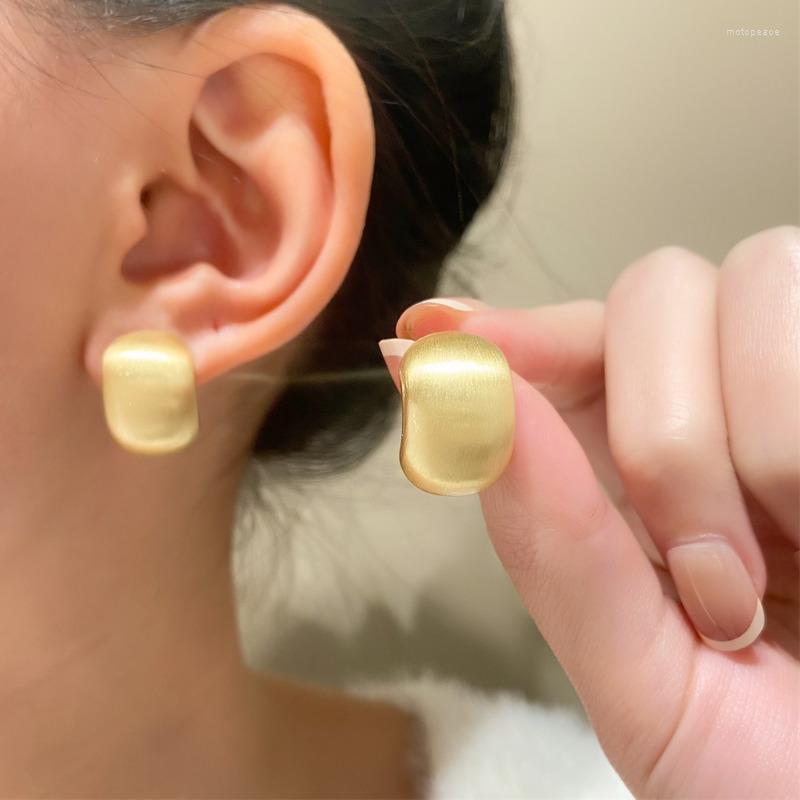 Stud Earrings Classic Small Metal Gold Silver Color Women's Fashion Temperament C Shaped
Stud Earrings Classic Small Metal Gold Silver Color Women's Fashion Temperament C Shaped