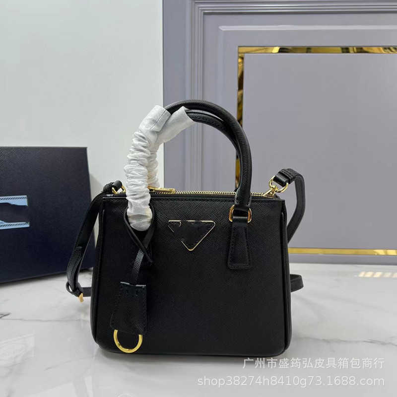 Designer Luxury Prade Bags For womens Handbags Pink Strap Crossbody Vintage Prads The Totes Bag Purses Multicolour Pradity 3-in-1 Nylon Wallet zhouzhoubao123 8DZX, Color 1
Designer Luxury Prade Bags For womens Handbags Pink Strap Crossbody Vintage Prads The Totes Bag Purses Multicolour Pradity 3-in-1 Nylon Wallet zhouzhoubao123 8DZX, Color 1