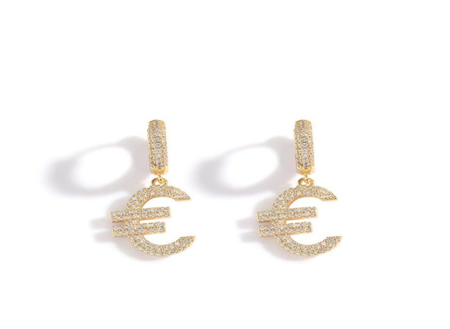 18K Gold Plated Iced Out Euro Symbol Earring Stud Earrings for Men Women Hip Hop Jewelry Gift2136204
18K Gold Plated Iced Out Euro Symbol Earring Stud Earrings for Men Women Hip Hop Jewelry Gift2136204