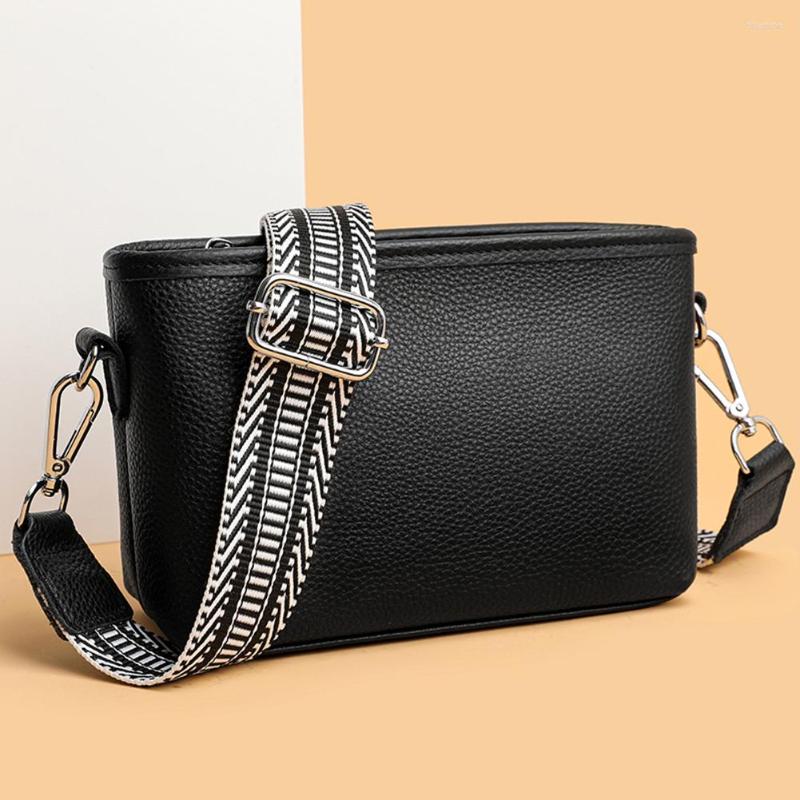 Shoulder Bags Retro Women Mini Messenger Fashion Small Crossbody Wide Fabric Strap Female Solid Color Handbag, Pink
Shoulder Bags Retro Women Mini Messenger Fashion Small Crossbody Wide Fabric Strap Female Solid Color Handbag, Pink
