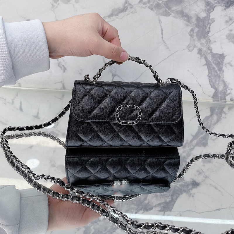 French Women Messenger Vanity Black Bag With Top Handle Tote Aged Silver Metal Hardware Matelasse Chain Crossbody Shoulder Cosmetic Case Designer Hnadbag 15CM/18CM, Box
French Women Messenger Vanity Black Bag With Top Handle Tote Aged Silver Metal Hardware Matelasse Chain Crossbody Shoulder Cosmetic Case Designer Hnadbag 15CM/18CM, Box