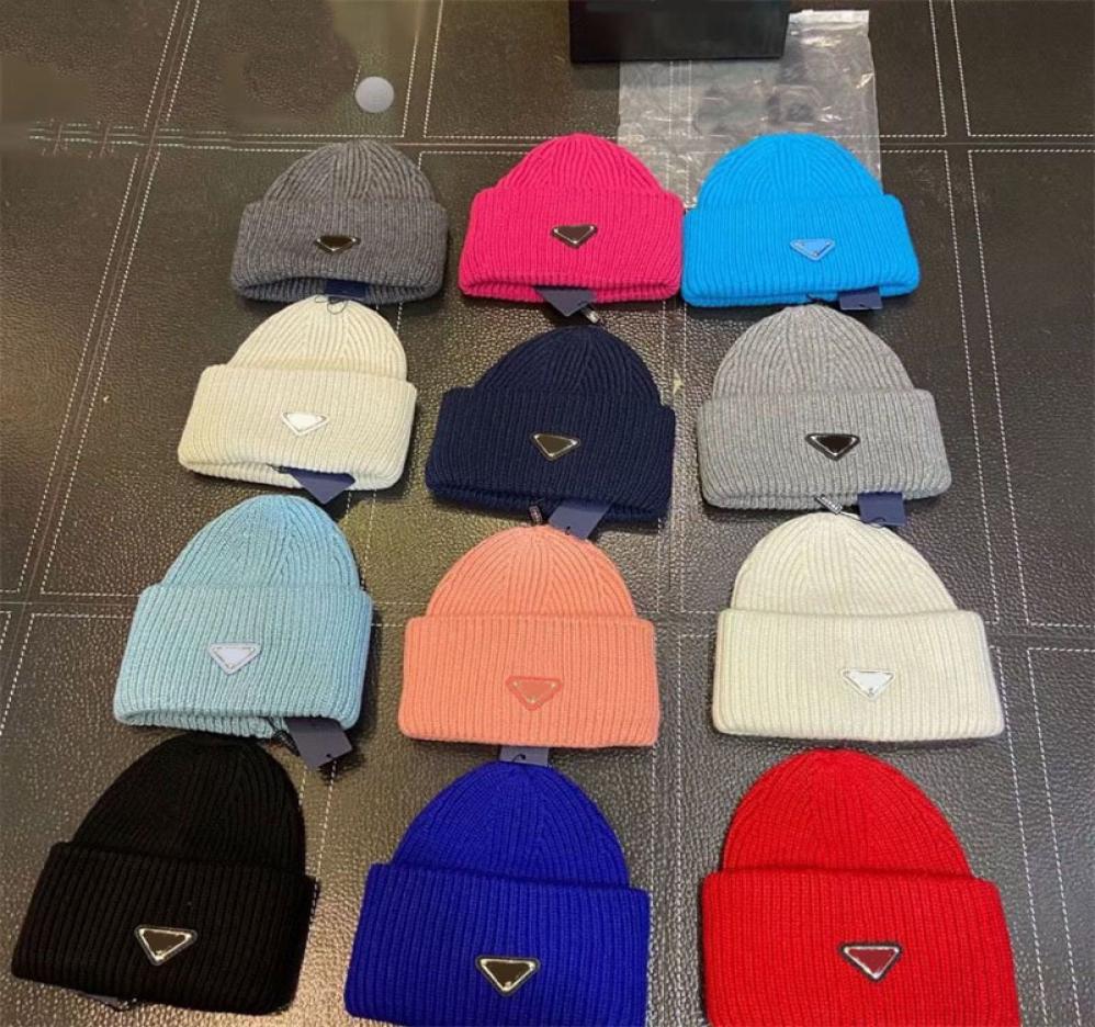 Winter hat designer beanies mens fitted cap luxury hats letters fall woolen man head warm beenie hat ski sport soft knitted gorro 2460703, Pls choose correct color
Winter hat designer beanies mens fitted cap luxury hats letters fall woolen man head warm beenie hat ski sport soft knitted gorro 2460703, Pls choose correct color