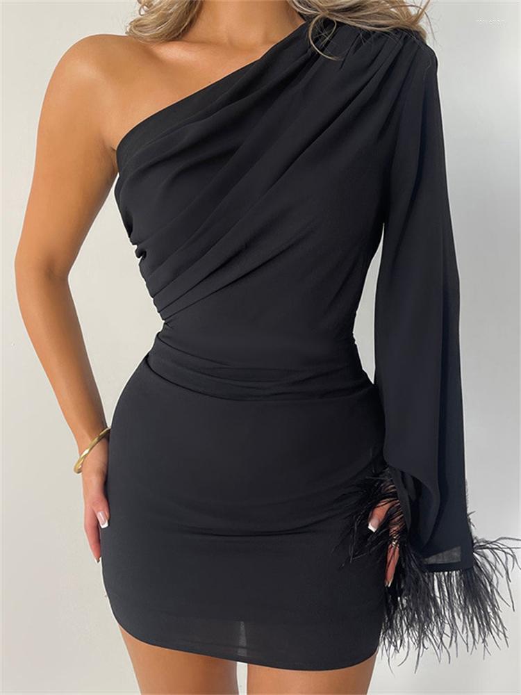 Casual Dresses Tossy Elegant One-Shoulder Black Dress Sexy Long Sleeve Women Evening Club Night Vestidos With Fur Feather Mini 2023
Casual Dresses Tossy Elegant One-Shoulder Black Dress Sexy Long Sleeve Women Evening Club Night Vestidos With Fur Feather Mini 2023