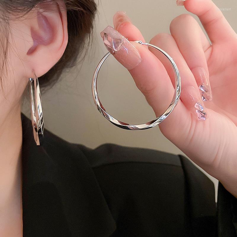 Hoop Earrings Fashion Trend Unique Design Elegant Delicate Metal Twisted Circle Ladies Premium Jewelry Birthday Party Gift Wholesale
Hoop Earrings Fashion Trend Unique Design Elegant Delicate Metal Twisted Circle Ladies Premium Jewelry Birthday Party Gift Wholesale