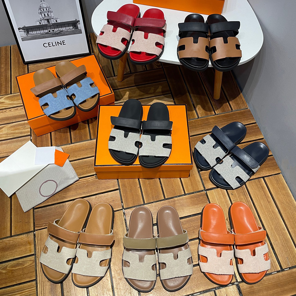Popular Men Womens designer sandals 2023s New Summer Slippers Classic Slip Resistant Sole Letter sandal ins Comfortable Beach Sandals Slipper Large 35 46 size, 18
Popular Men Womens designer sandals 2023s New Summer Slippers Classic Slip Resistant Sole Letter sandal ins Comfortable Beach Sandals Slipper Large 35 46 size, 18
