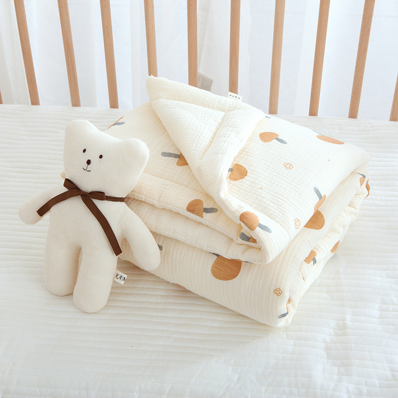 Quilts Winter Quilt for Baby Crib Soft Infant Bedding Muslin Baby Comforter Thick Blanket Kindergarten Children's Bed Quilts 110X130cm 230317