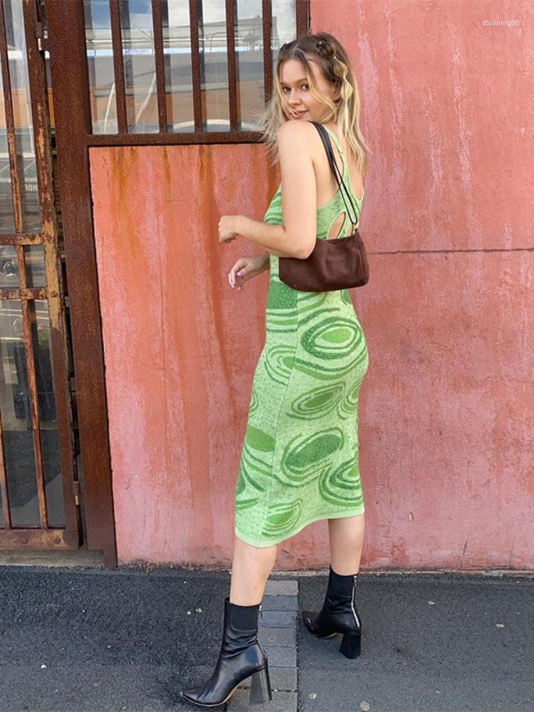 Casual Dresses Autumn Sleeveless Knitted Tank Dress Women Sweater Backless Elegant Midi Green Print Summer Party Cut Out Y2K
Casual Dresses Autumn Sleeveless Knitted Tank Dress Women Sweater Backless Elegant Midi Green Print Summer Party Cut Out Y2K