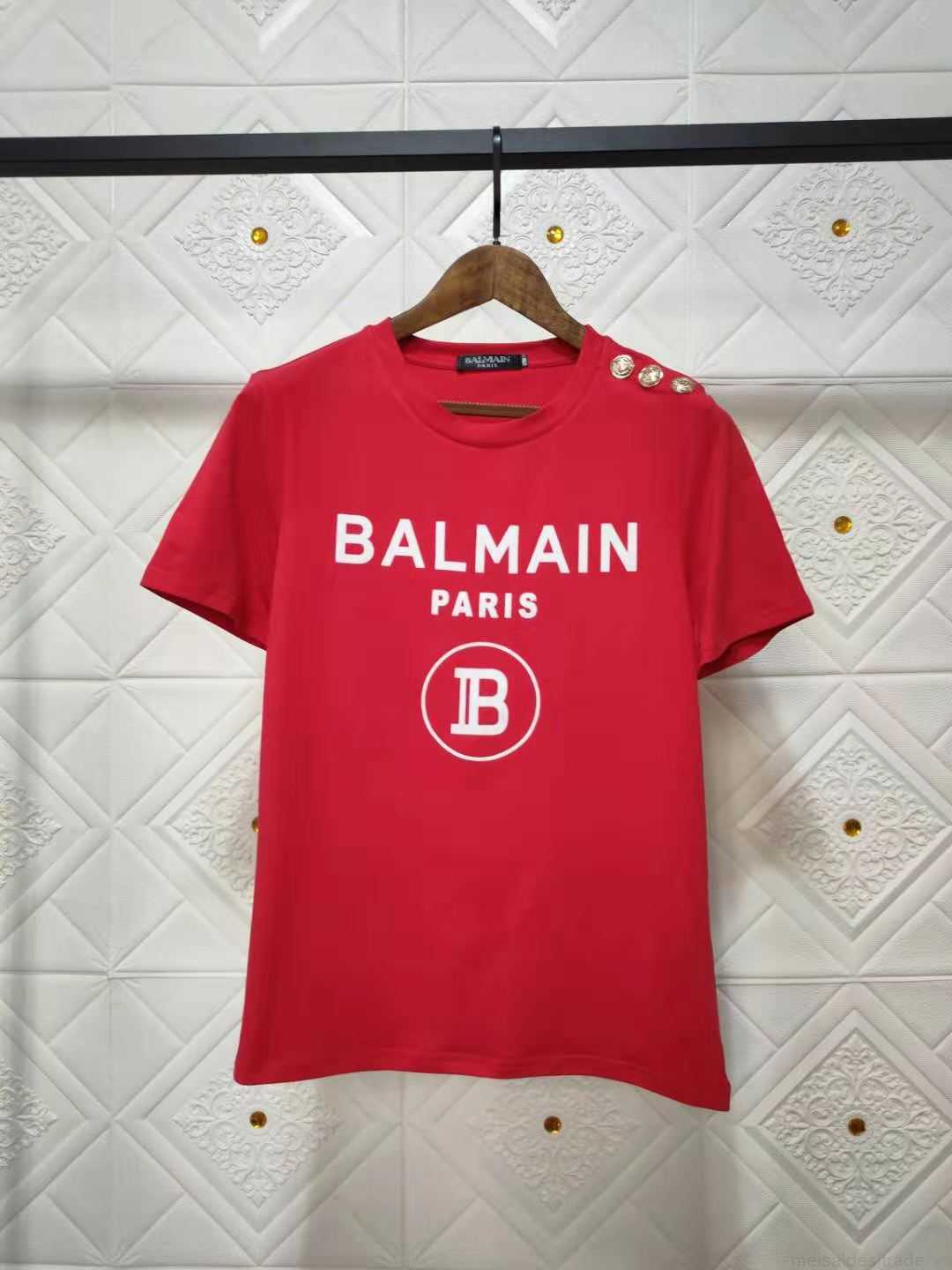 Designer Luxury Coats Spring and Summer New Delireba Style Bal Flocked Letter Cotton Shortsleeved Tshirt for Lovers Classic Print A5S2
Designer Luxury Coats Spring and Summer New Delireba Style Bal Flocked Letter Cotton Shortsleeved Tshirt for Lovers Classic Print A5S2