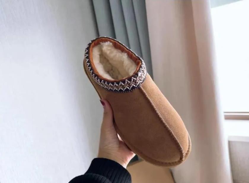 Christmas Taz Classic Snow Boots Designer Mini Chestnut Australia Slipper Australian Warm Boot Winter Fur Booties Size 35-45, Purple
Christmas Taz Classic Snow Boots Designer Mini Chestnut Australia Slipper Australian Warm Boot Winter Fur Booties Size 35-45, Purple