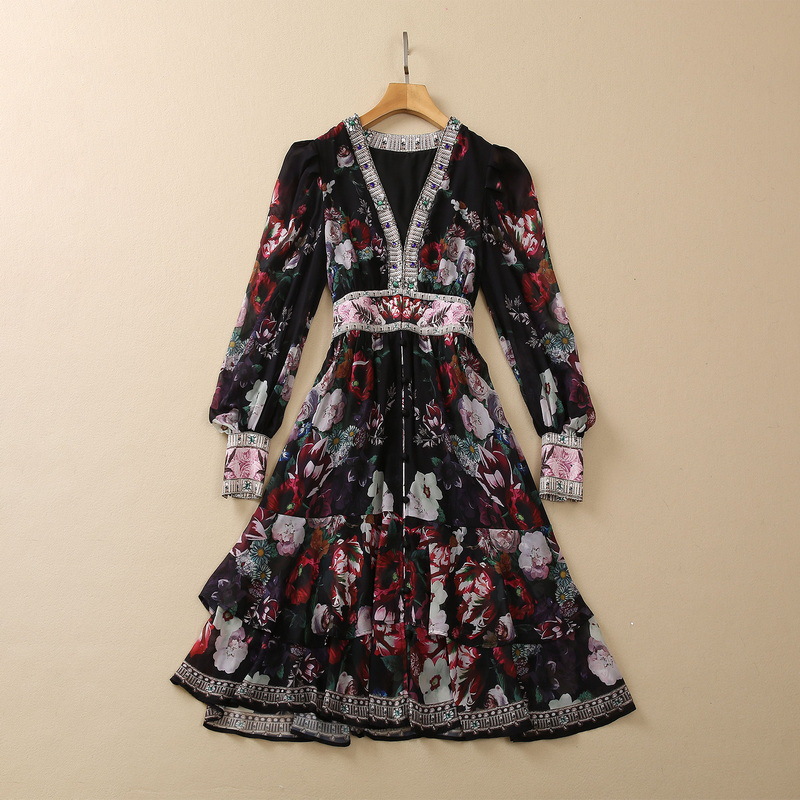 2023 Spring Black Floral Print Beaded Chiffon Dress Long Sleeve V-Neck Rhinestone Midi Casual Dresses S3M120309
2023 Spring Black Floral Print Beaded Chiffon Dress Long Sleeve V-Neck Rhinestone Midi Casual Dresses S3M120309