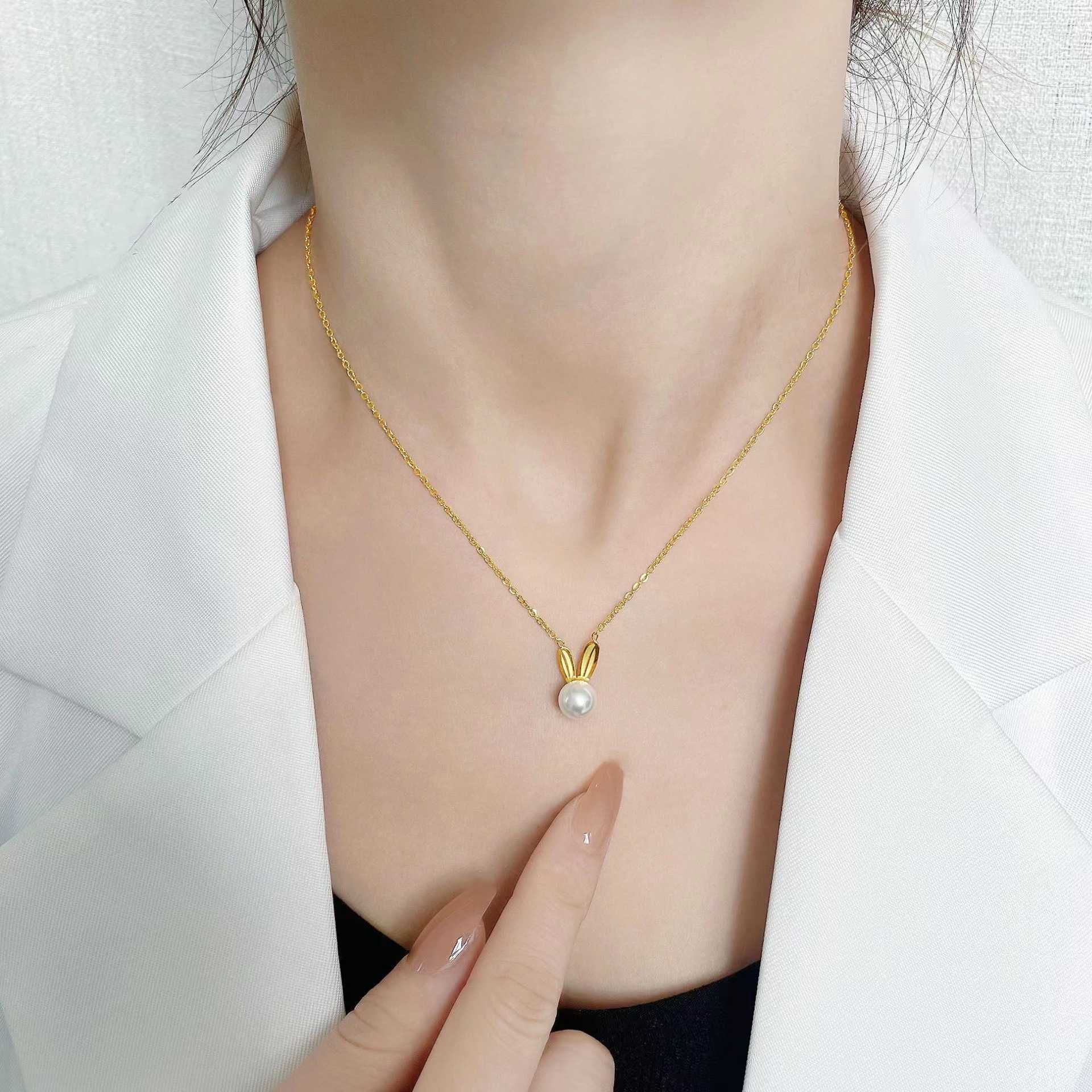 Pendant Necklaces Strands Strings Pearl Ear Necklace Female Lifeyear Rabbit Collar Chain Lovely Simple Titanium Steel Ethnic Style Jewelry 2023 New
Pendant Necklaces Strands Strings Pearl Ear Necklace Female Lifeyear Rabbit Collar Chain Lovely Simple Titanium Steel Ethnic Style Jewelry 2023 New