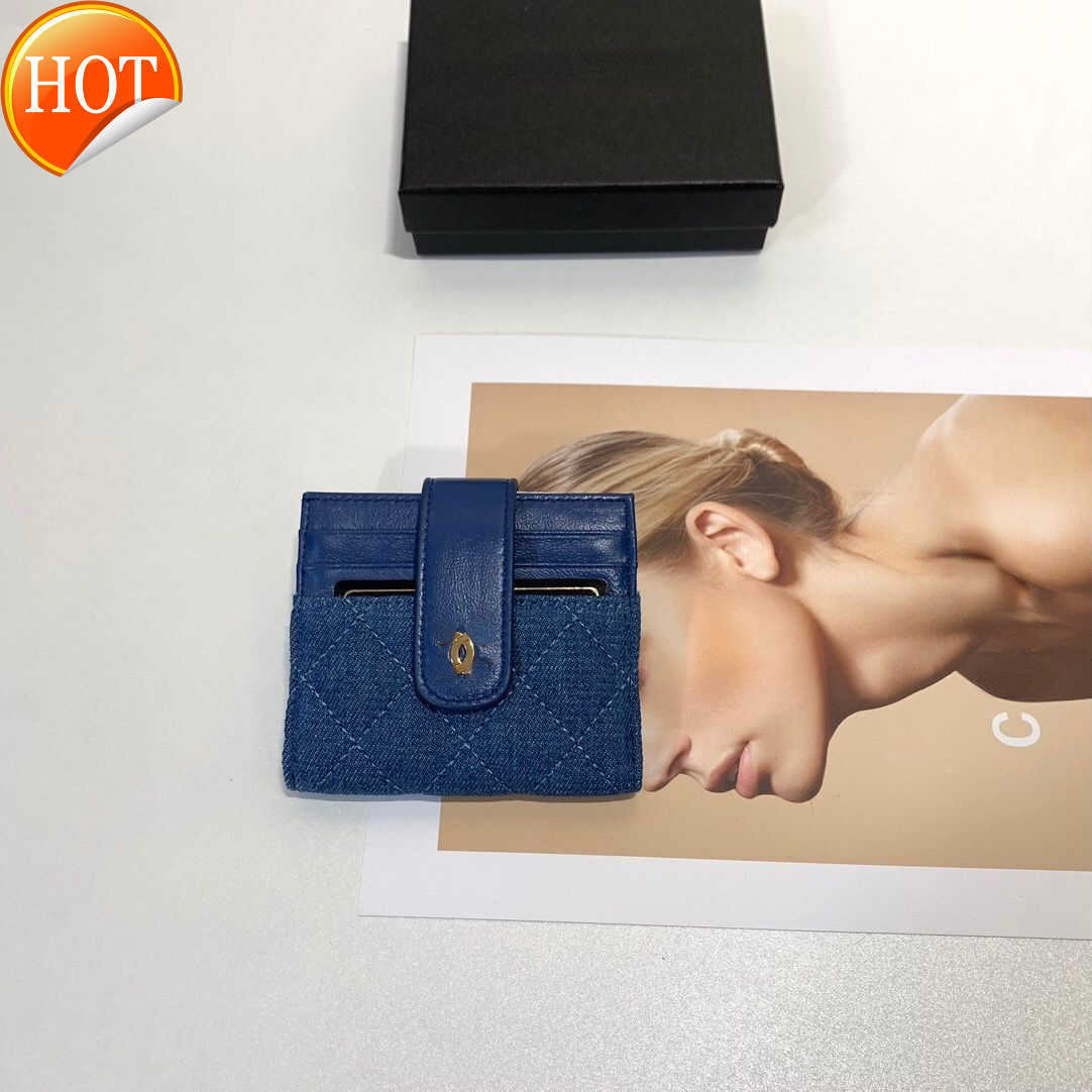 Luxury Brand Designer Change Purse Card pack Handbag 2023 New Leather Women's Small Ringer lattice Bag Retro Multi-function Wallet Factory Direct Sale, Gift box packing
Luxury Brand Designer Change Purse Card pack Handbag 2023 New Leather Women's Small Ringer lattice Bag Retro Multi-function Wallet Factory Direct Sale, Gift box packing
