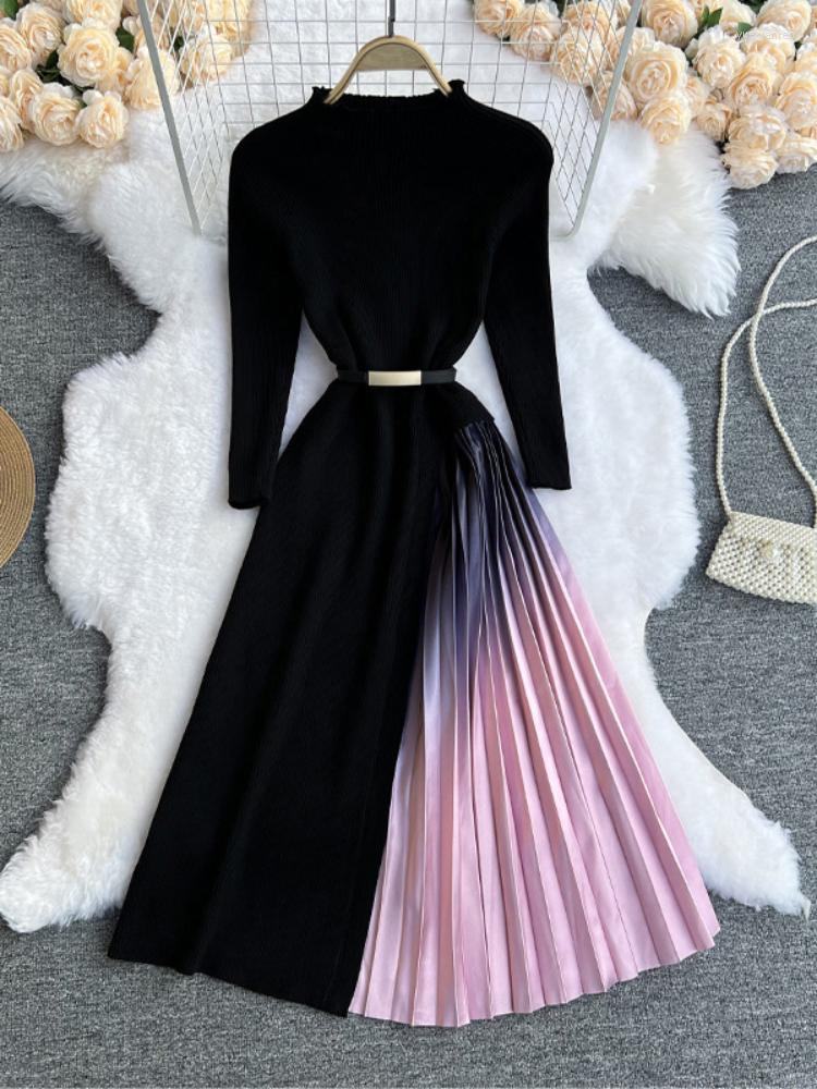 Casual Dresses Autumn Winter Elegant Knitted Patchwork Gradient Print Pleated Dress Women Long Sleeve Office One-Piece Sweater With Belt, Navy blue
Casual Dresses Autumn Winter Elegant Knitted Patchwork Gradient Print Pleated Dress Women Long Sleeve Office One-Piece Sweater With Belt, Navy blue