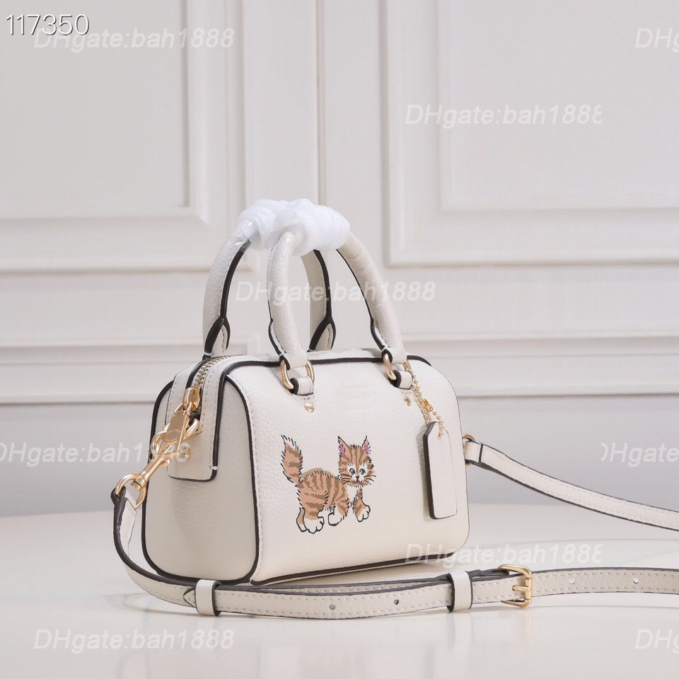 Mini Rowan Boston Bag Designer Women's Handbag Luxury Bucket Bag Fashion Cartoon Cat Pillow Wrap Leather One Shoulder Crossbody Bag, White
Mini Rowan Boston Bag Designer Women's Handbag Luxury Bucket Bag Fashion Cartoon Cat Pillow Wrap Leather One Shoulder Crossbody Bag, White