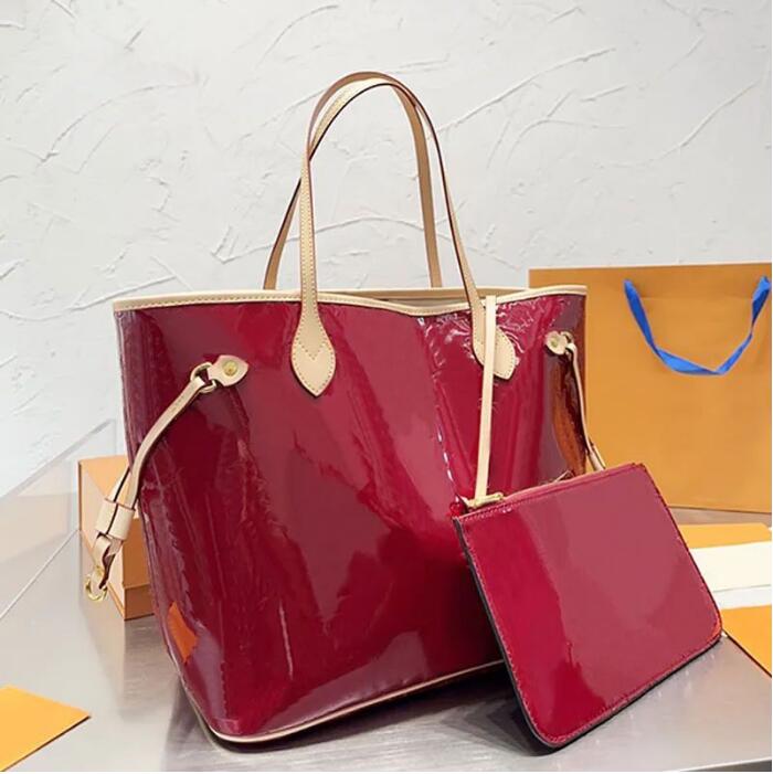 Printed Shopping Bag Patent Leather Tote Bags Embossed Old Flower Letter Handbag Purse Large Capacity Casual Shoulder Handbags Side Laces Hook Closure02
Printed Shopping Bag Patent Leather Tote Bags Embossed Old Flower Letter Handbag Purse Large Capacity Casual Shoulder Handbags Side Laces Hook Closure02