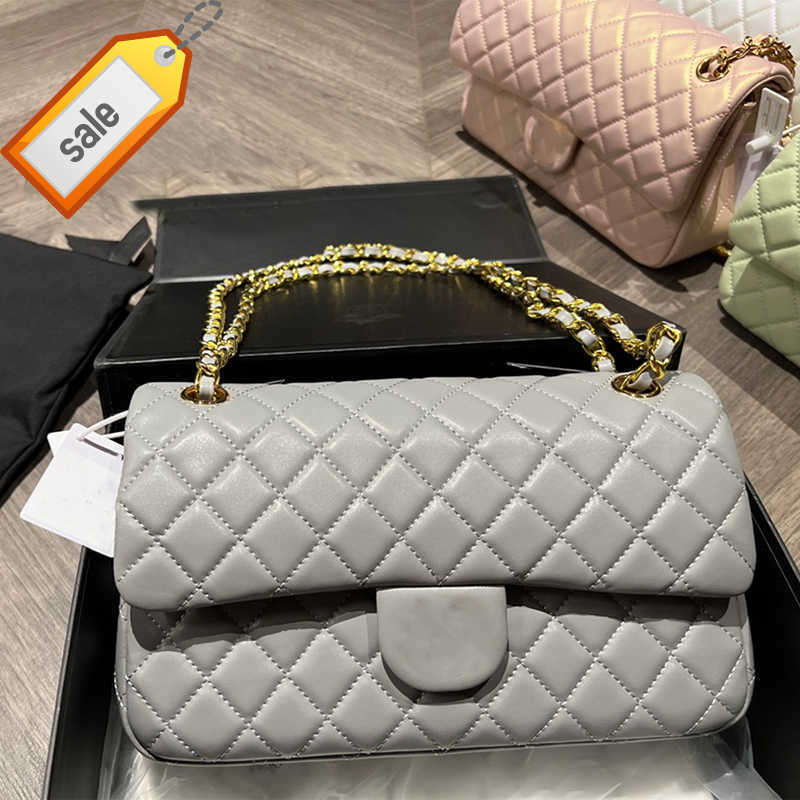 Luxury Women's Brand Designers Shoulder Bags Classic High Quality Gold Chain 25cm Envelope Bag Fashion Texture Leather Crossbody Bag Factory Direct Sales, Sky blue
Luxury Women's Brand Designers Shoulder Bags Classic High Quality Gold Chain 25cm Envelope Bag Fashion Texture Leather Crossbody Bag Factory Direct Sales, Sky blue