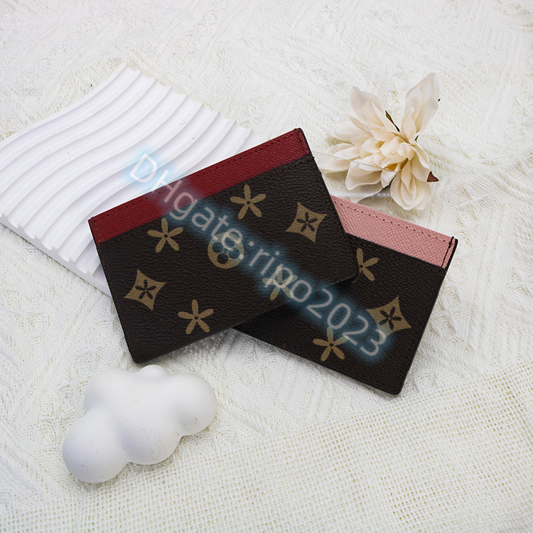 Key wallet Coin Purses M60703 3 credit card slots card cover Man embossing Brown flower bags Women viutonity mens pouch card holder Genuine Leather louiseity luxury, Mon0gram pink
Key wallet Coin Purses M60703 3 credit card slots card cover Man embossing Brown flower bags Women viutonity mens pouch card holder Genuine Leather louiseity luxury, Mon0gram pink