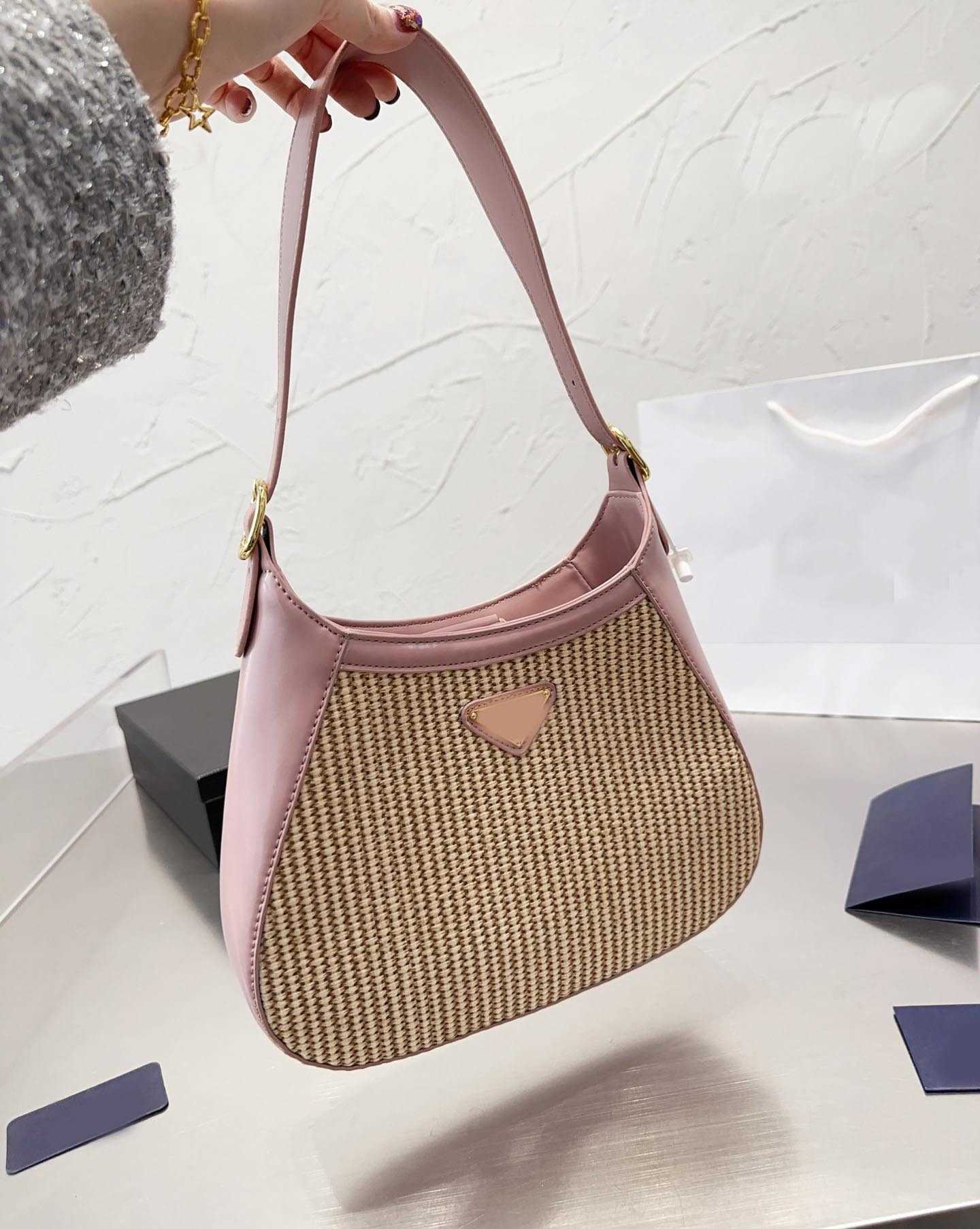 Crossbody Bags Weavn Totes Underarm Buns Luxury Brand Designer Shoulder Clutch Strap Fashion Single Messengers Purses For Summer 230317, Blue
Crossbody Bags Weavn Totes Underarm Buns Luxury Brand Designer Shoulder Clutch Strap Fashion Single Messengers Purses For Summer 230317, Blue