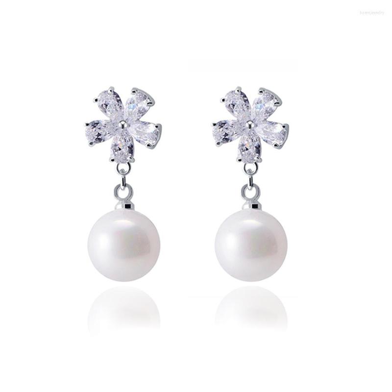 Dangle Earrings Imitation Pearl Inlaid Cubic Zirconia Exquisite Charming Wedding Jewelry For Women Fashion 2023
Dangle Earrings Imitation Pearl Inlaid Cubic Zirconia Exquisite Charming Wedding Jewelry For Women Fashion 2023