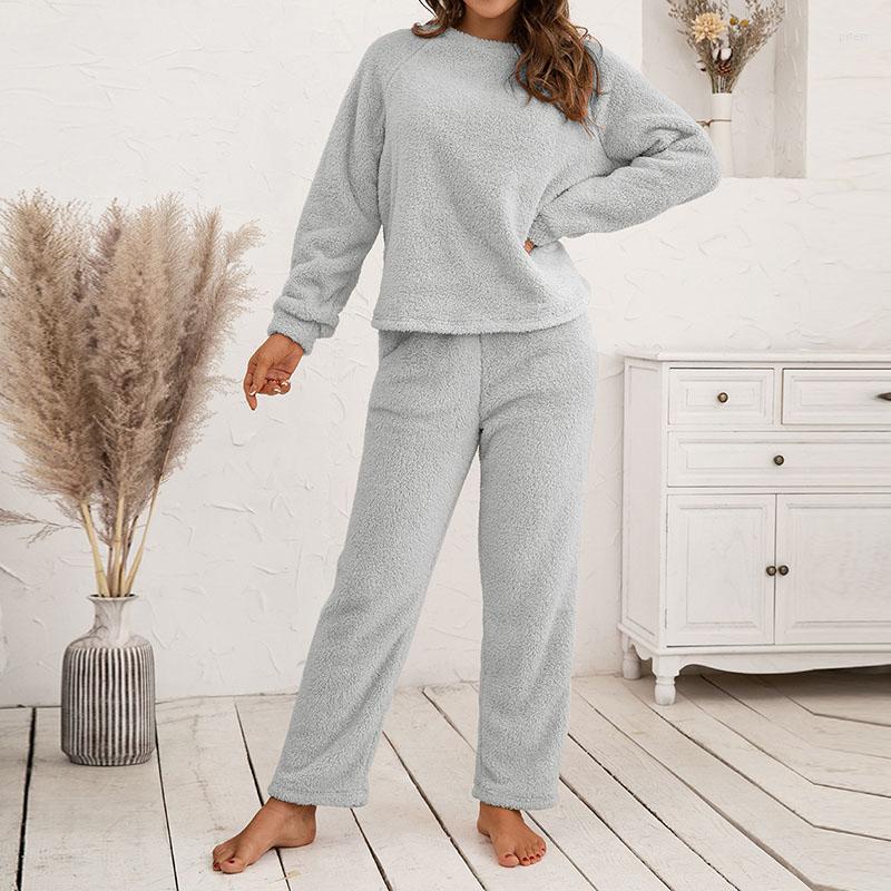 Women' Sleepwear Women Pajamas Sets Fleece Winter Warm Casual Plush Solid Color Long Sleeve Tops Trousers Home Clothes Nightwear, Blue
Women' Sleepwear Women Pajamas Sets Fleece Winter Warm Casual Plush Solid Color Long Sleeve Tops Trousers Home Clothes Nightwear, Blue