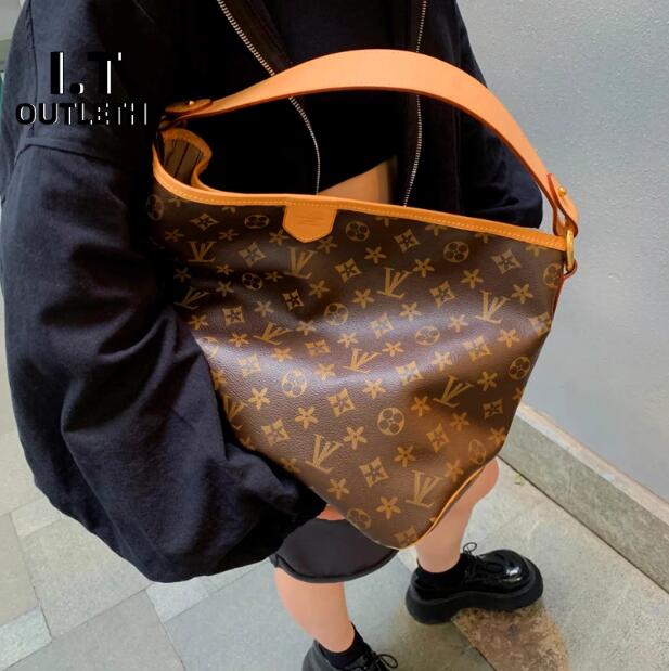 2023 designer bag classic tote bag Genuine Leather shoulder bag clutch handbag high-capacity evening package shopping bags vintage messenger bags the tote bag, Brown
2023 designer bag classic tote bag Genuine Leather shoulder bag clutch handbag high-capacity evening package shopping bags vintage messenger bags the tote bag, Brown