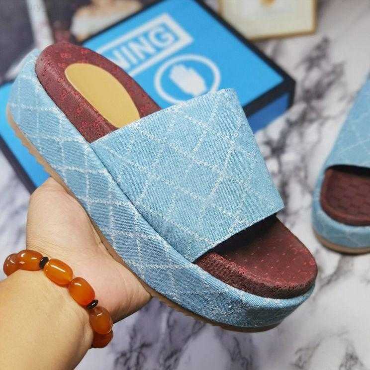 2022 Designer Slippers Waterproof Platform Slippers Thick Soled Sandals Printing Double G Slide 1:1 Original Version Brand Sandal Top Quality Summer Women size 35-41, Color11
2022 Designer Slippers Waterproof Platform Slippers Thick Soled Sandals Printing Double G Slide 1:1 Original Version Brand Sandal Top Quality Summer Women size 35-41, Color11