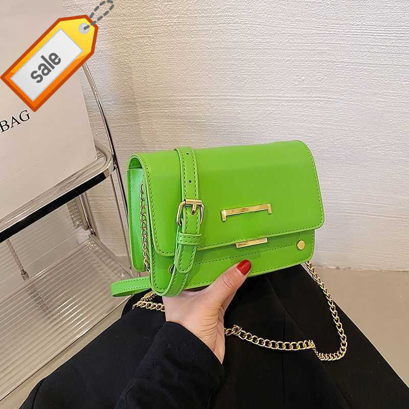 Luxury Brand Designer Shoulder Bags Crossbody Bag Handbag Tote 2023 New Women's Texture Leather Gold Chain Strap Envelope Bag Gift Box Packaging Factory Direct Sales, Green 
Luxury Brand Designer Shoulder Bags Crossbody Bag Handbag Tote 2023 New Women's Texture Leather Gold Chain Strap Envelope Bag Gift Box Packaging Factory Direct Sales, Green