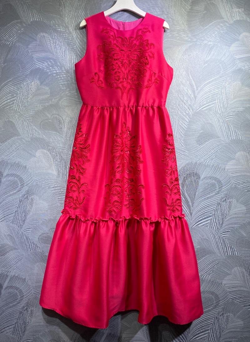 Casual Dresses Top Quality Long Dress 2023 Autumn Winter Party Evening Women Luxurious Embroidery Elegant Pink Black Maxi XL
Casual Dresses Top Quality Long Dress 2023 Autumn Winter Party Evening Women Luxurious Embroidery Elegant Pink Black Maxi XL