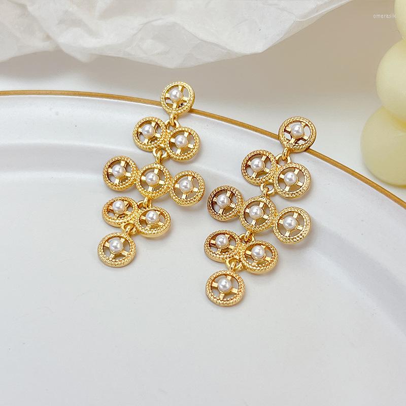 Dangle Earrings GSOLD French Vintage Geometric Metallic Inlaid Pearls Drop Layered Stacked Circle Rhombus Earring Women Jewelry
Dangle Earrings GSOLD French Vintage Geometric Metallic Inlaid Pearls Drop Layered Stacked Circle Rhombus Earring Women Jewelry