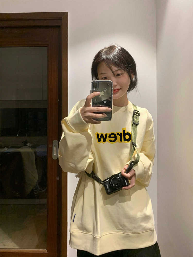 street fashion hoodie Ouyang same style DREW smiling face cream yellow letter loose round neck sweater spring and autumn same style trend, Navy round neck regular
street fashion hoodie Ouyang same style DREW smiling face cream yellow letter loose round neck sweater spring and autumn same style trend, Navy round neck regular