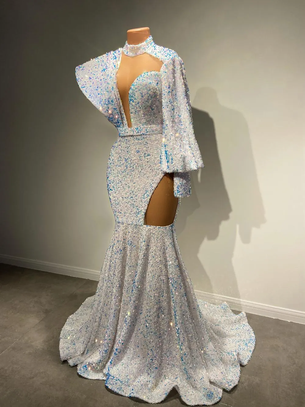 Stunning Long Sleeve High Neck Sexy Mermaid Style White Sparkly Veet Sequin African Black Girls Prom Dresses Bc14555