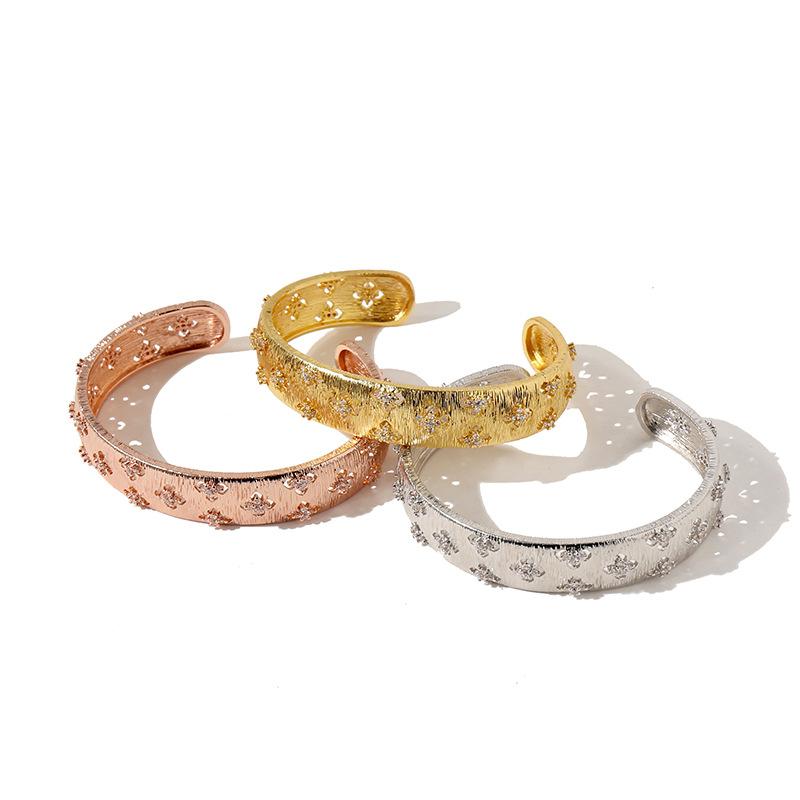 Bangle Bracelet Personality Fashion Romantic Style Natural Shell Hollow Four-leaf Clover Jewelry Gifts For Friends 2023
Bangle Bracelet Personality Fashion Romantic Style Natural Shell Hollow Four-leaf Clover Jewelry Gifts For Friends 2023