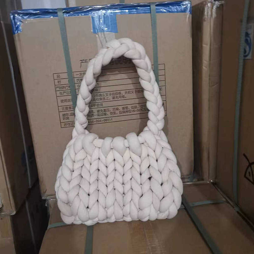 2023 core-filled cotton hand-woven bag large rope various colors ice silk 230304, Beige9
2023 core-filled cotton hand-woven bag large rope various colors ice silk 230304, Beige9
